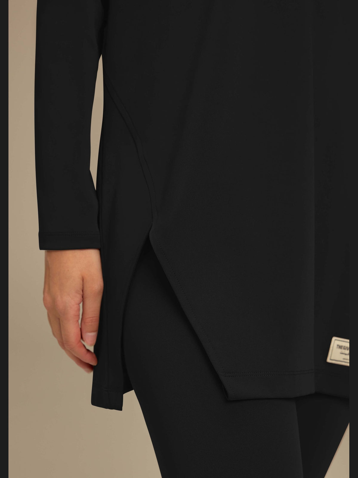 THE GIVING MOVEMENT SOFTSKIN MODEST TRAINING TOP