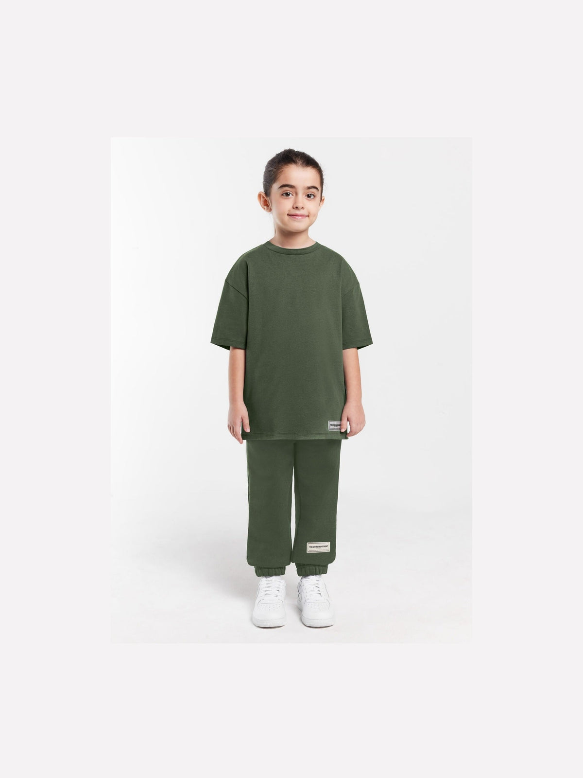 THE GIVING MOVEMENT KIDS JOGGER