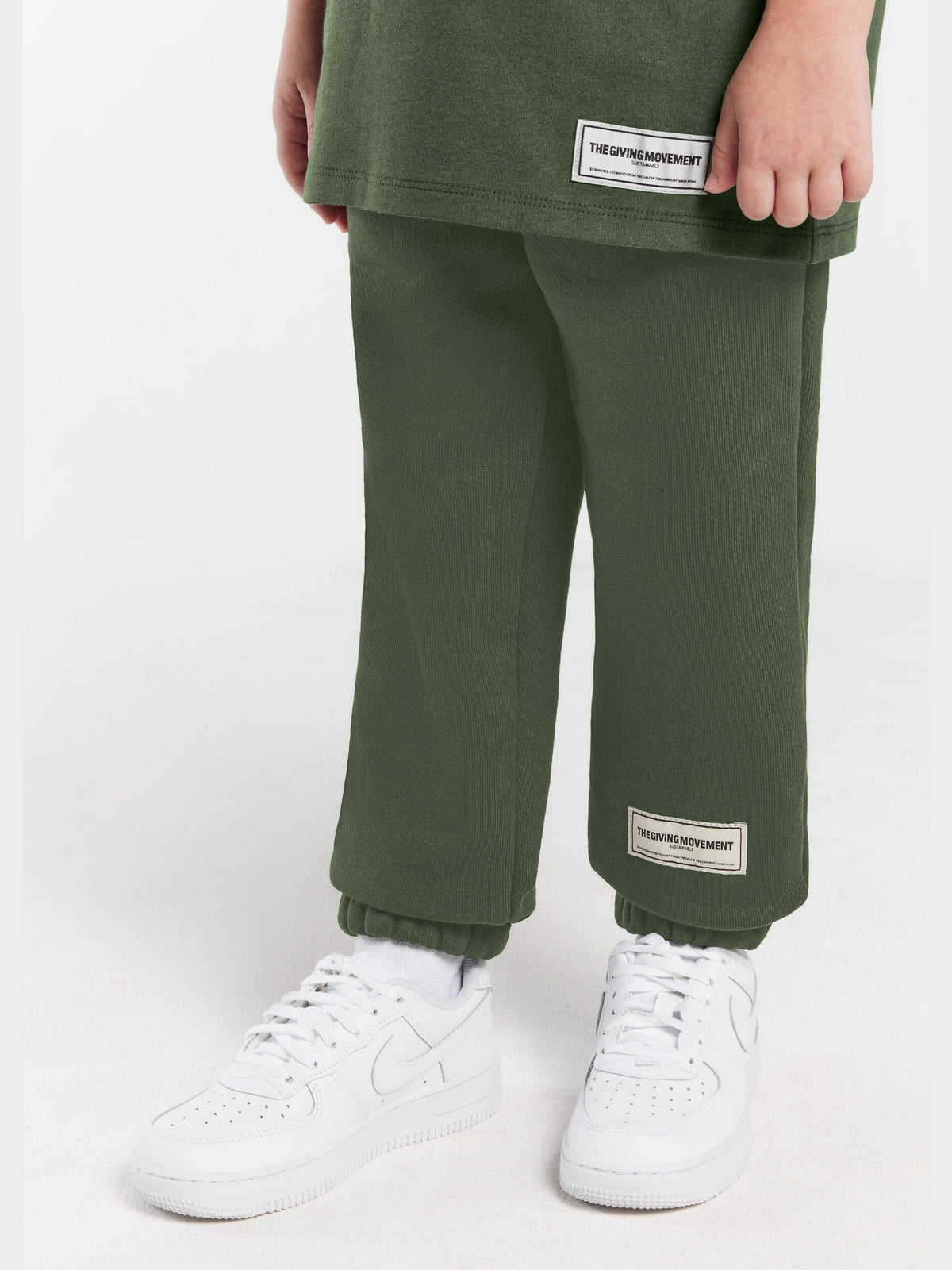 THE GIVING MOVEMENT KIDS JOGGER