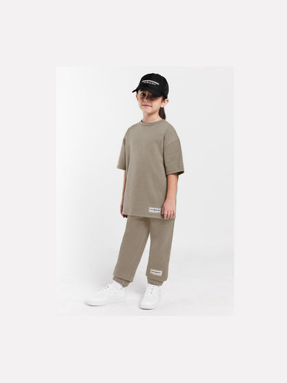 THE GIVING MOVEMENT KIDS JOGGER