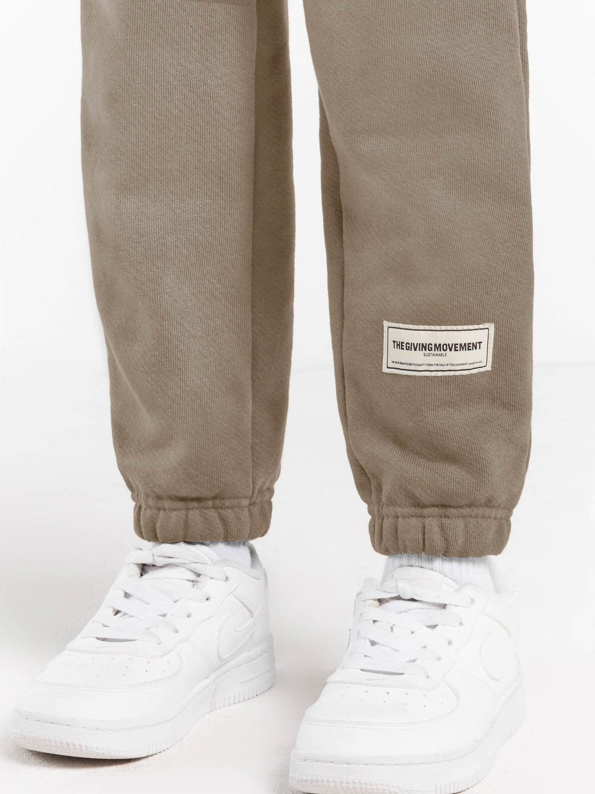THE GIVING MOVEMENT KIDS JOGGER