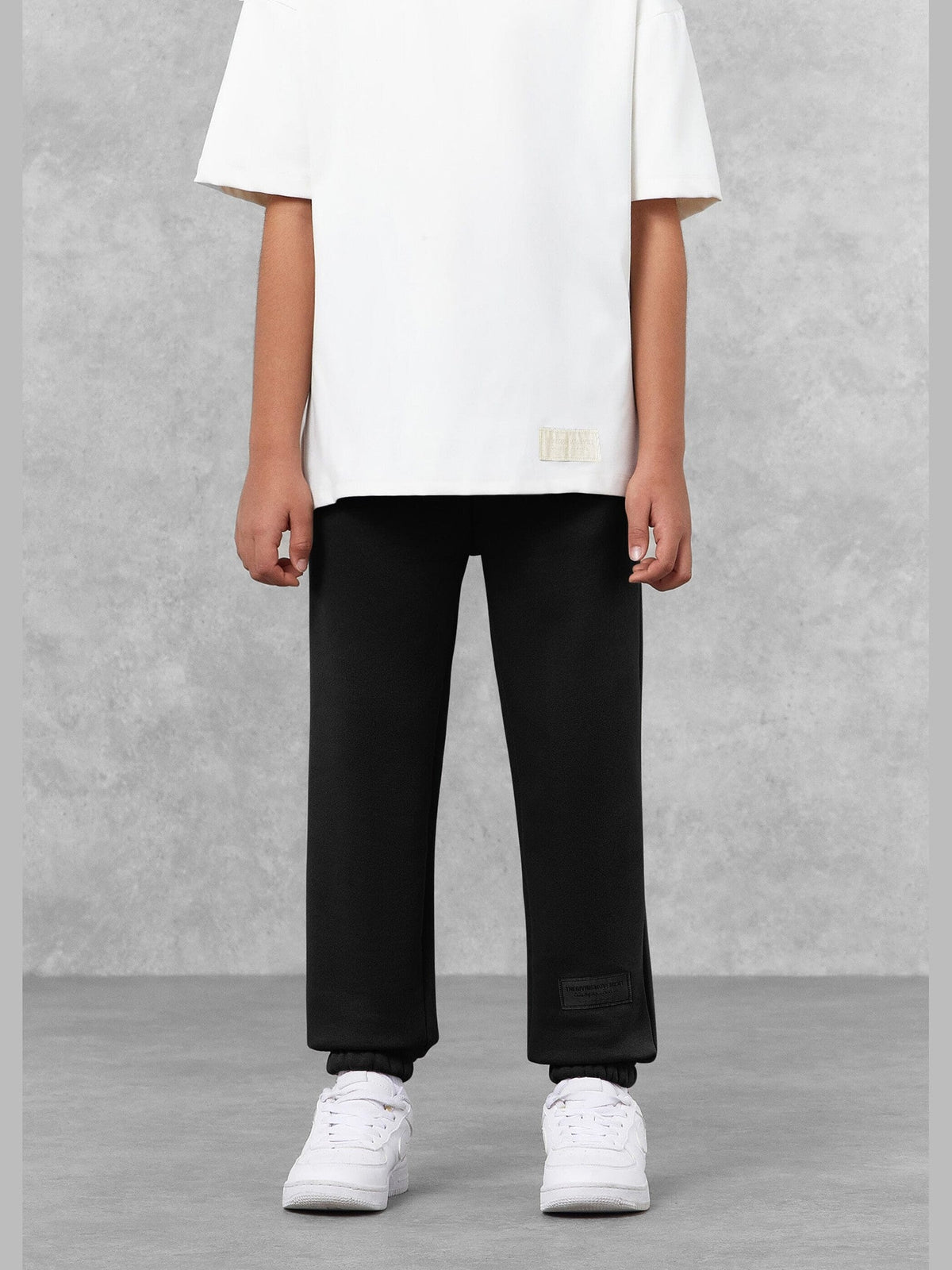 THE GIVING MOVEMENT KIDS COTTON JOGGER