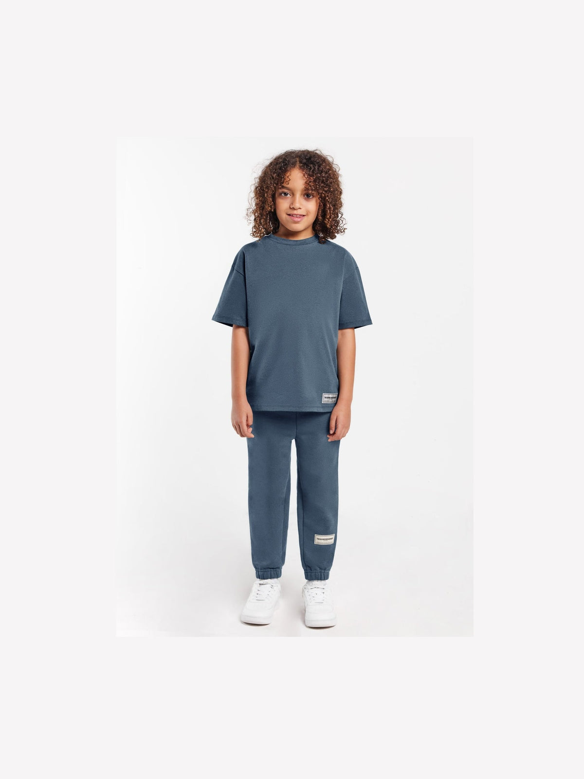 THE GIVING MOVEMENT KIDS JOGGER