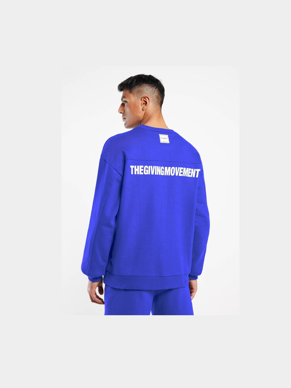 THE GIVING MOVEMENT OVERSIZED SWEATSHIRT