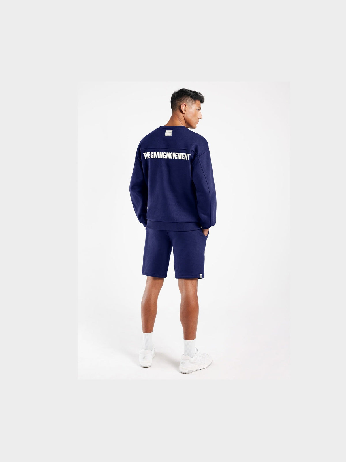 THE GIVING MOVEMENT OVERSIZED SWEATSHIRT