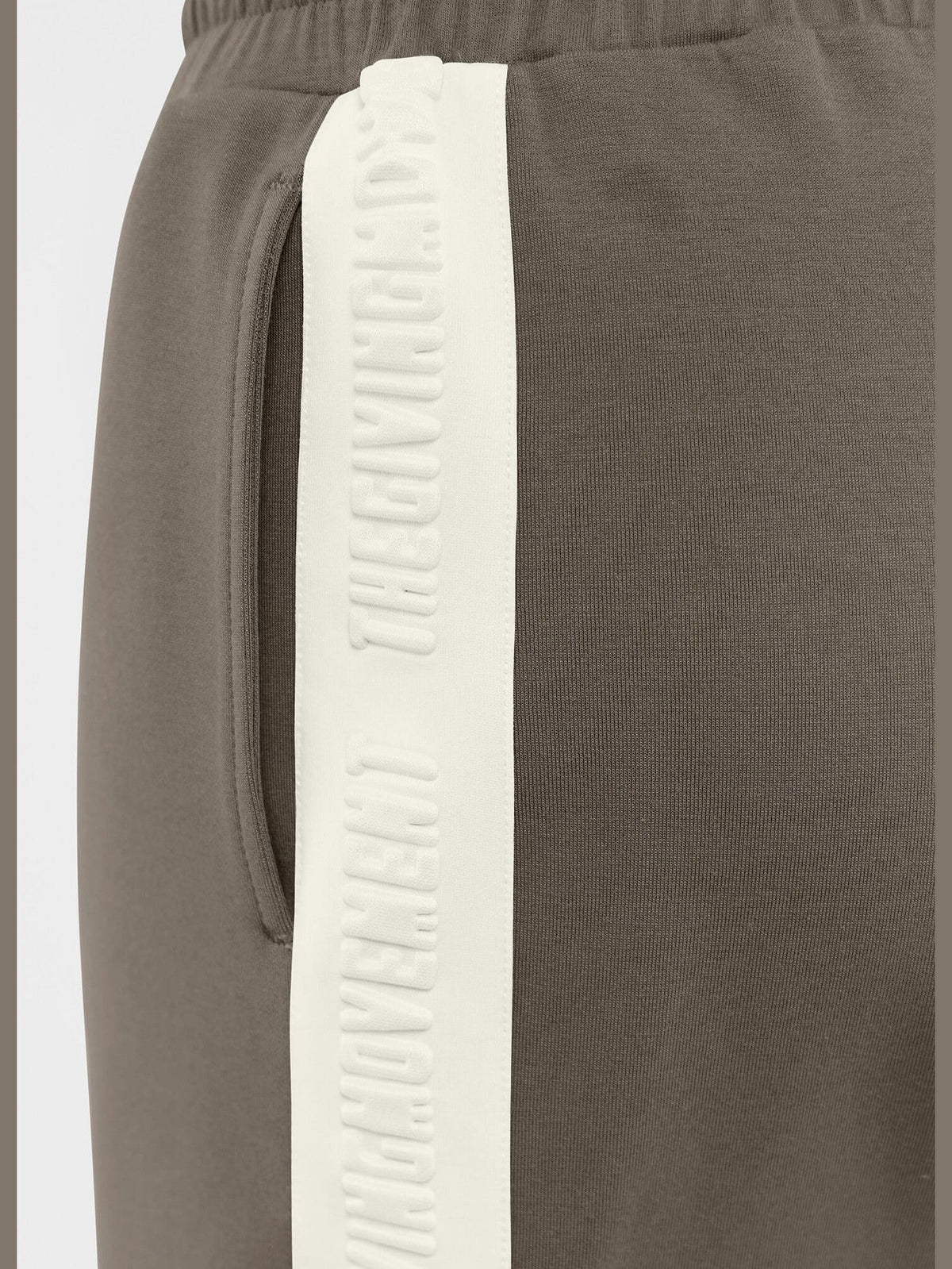 THE GIVING MOVEMENT EMBOSSED CONTRAST PANEL MIDI TRACK SHORTS