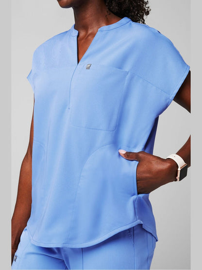 FABLETICS EVOLVE SCRUB TOP