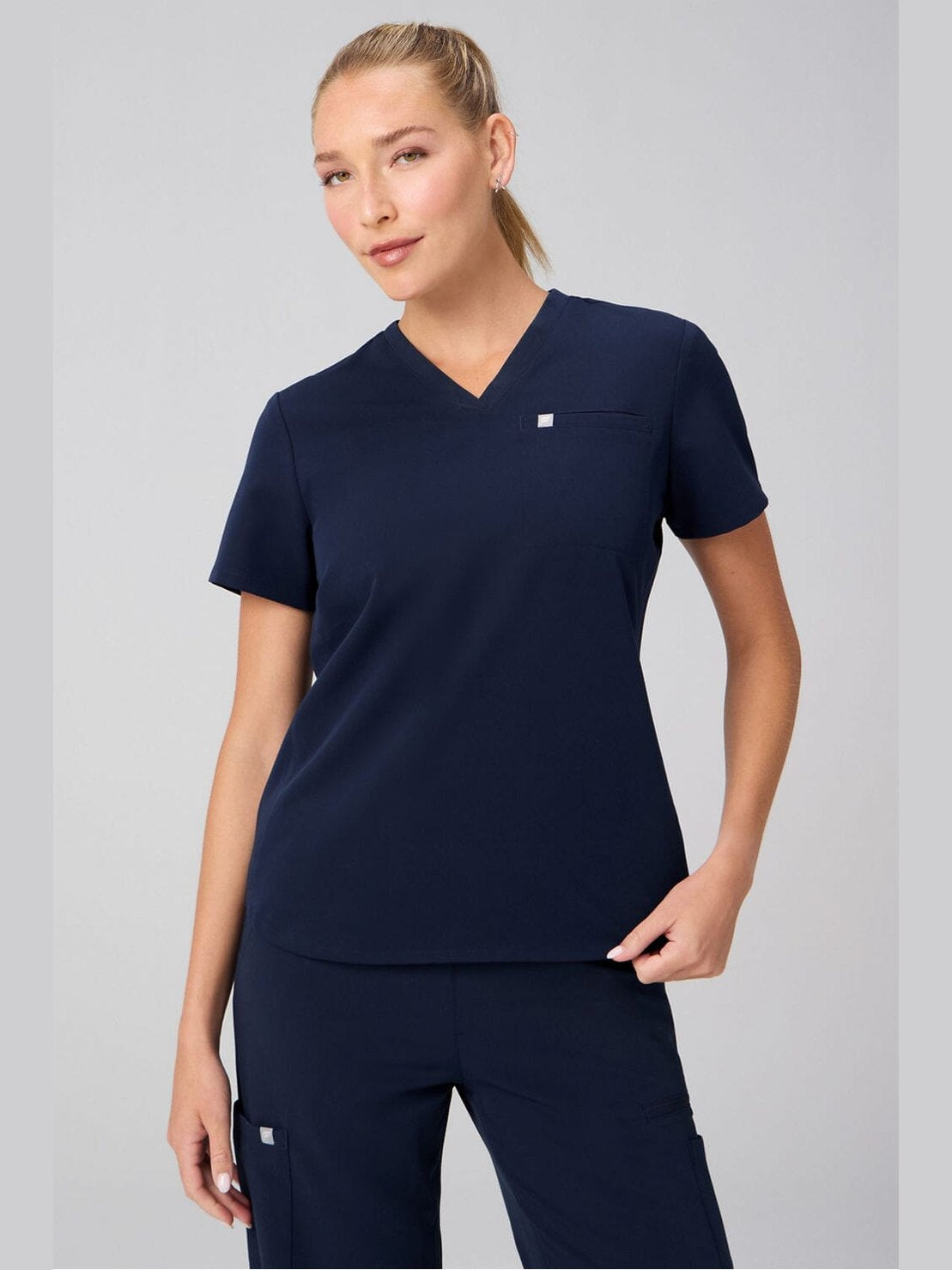 FABLETICS VITAL SCRUB TOP