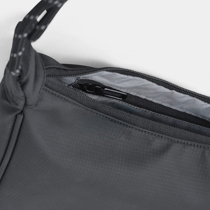 SQUATWOLF CROSS BODY BAG