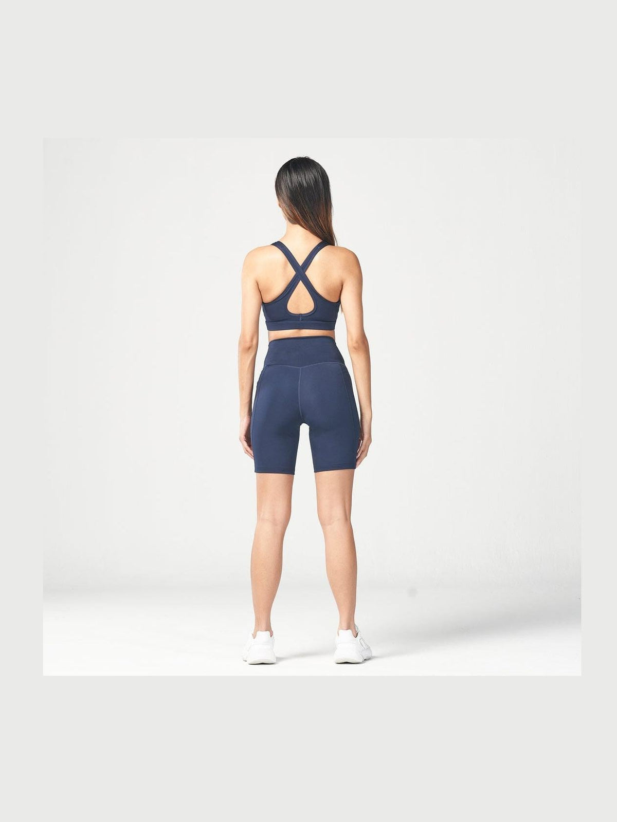 SQUATWOLF ESSENTIAL MEDIUM IMPACT BRA