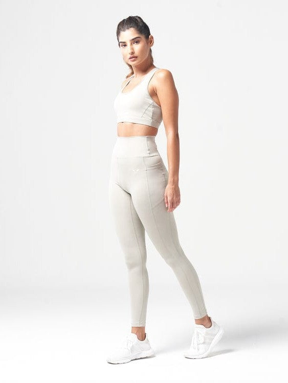 SQUATWOLF ESSENTIAL MEDIUM IMPACT BRA