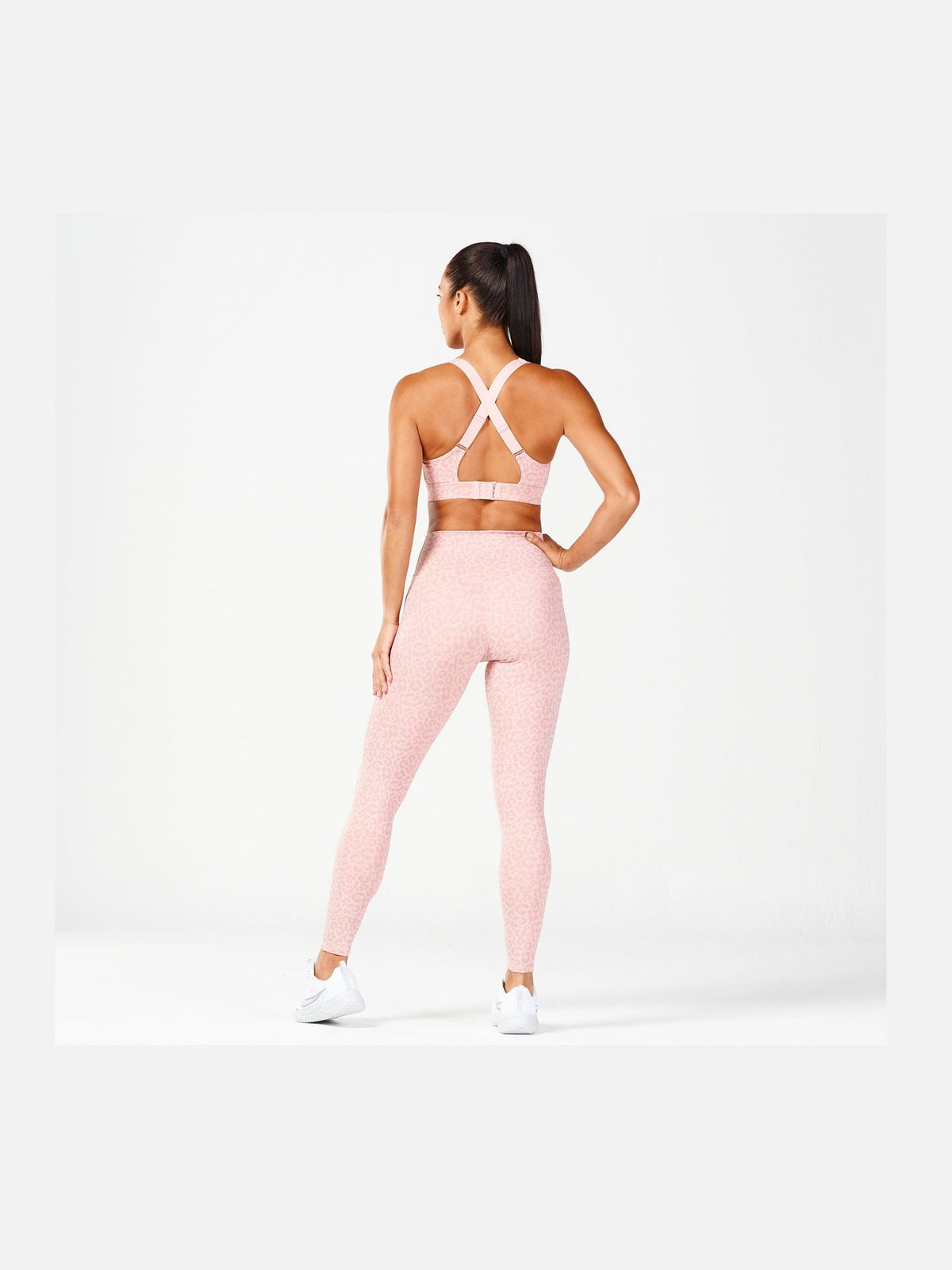 SQUATWOLF CORE ELEVATE BRA