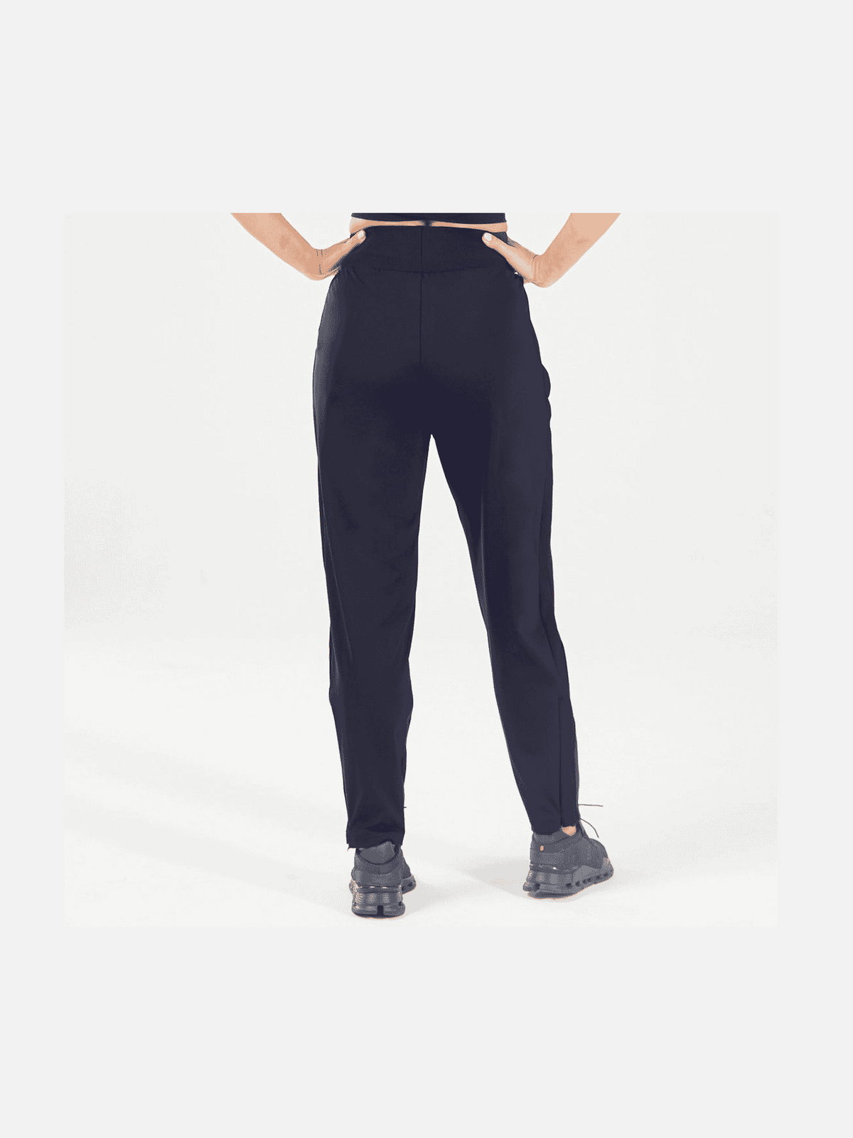 SQUATWOLF CORE FLARE JOGGERS