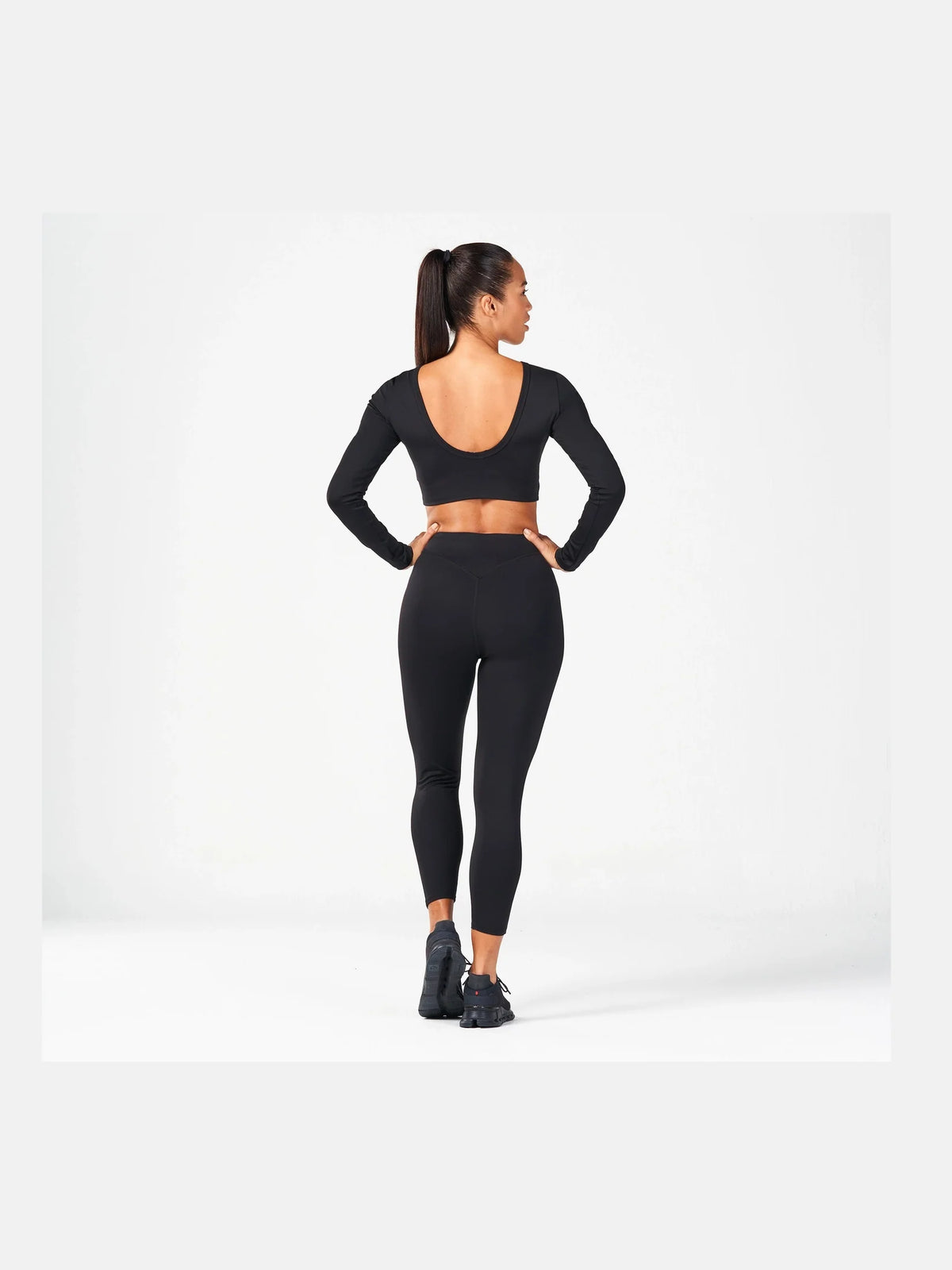 SQUATWOLF SCOOP BACK CROP TOP