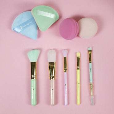 Nascita, 5-Piece Makeup Brush And 4-Piece Sponge Set