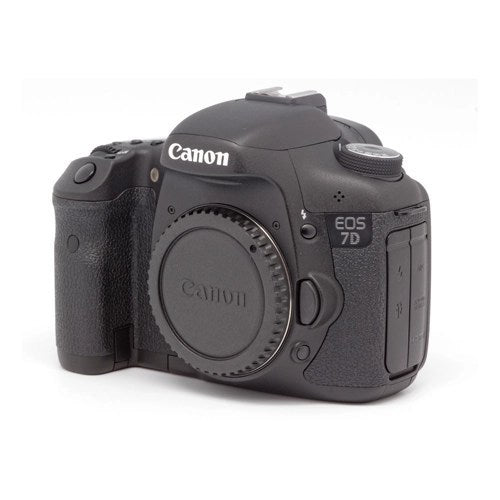 Canon, Eos 7D, 18.0 Megapixels, 18-135Mm Lens Is, 3.0 Inch Screen, 19 Point Autofocus, 1/8000 Shutter Speed, 50-12800 Iso, Black
