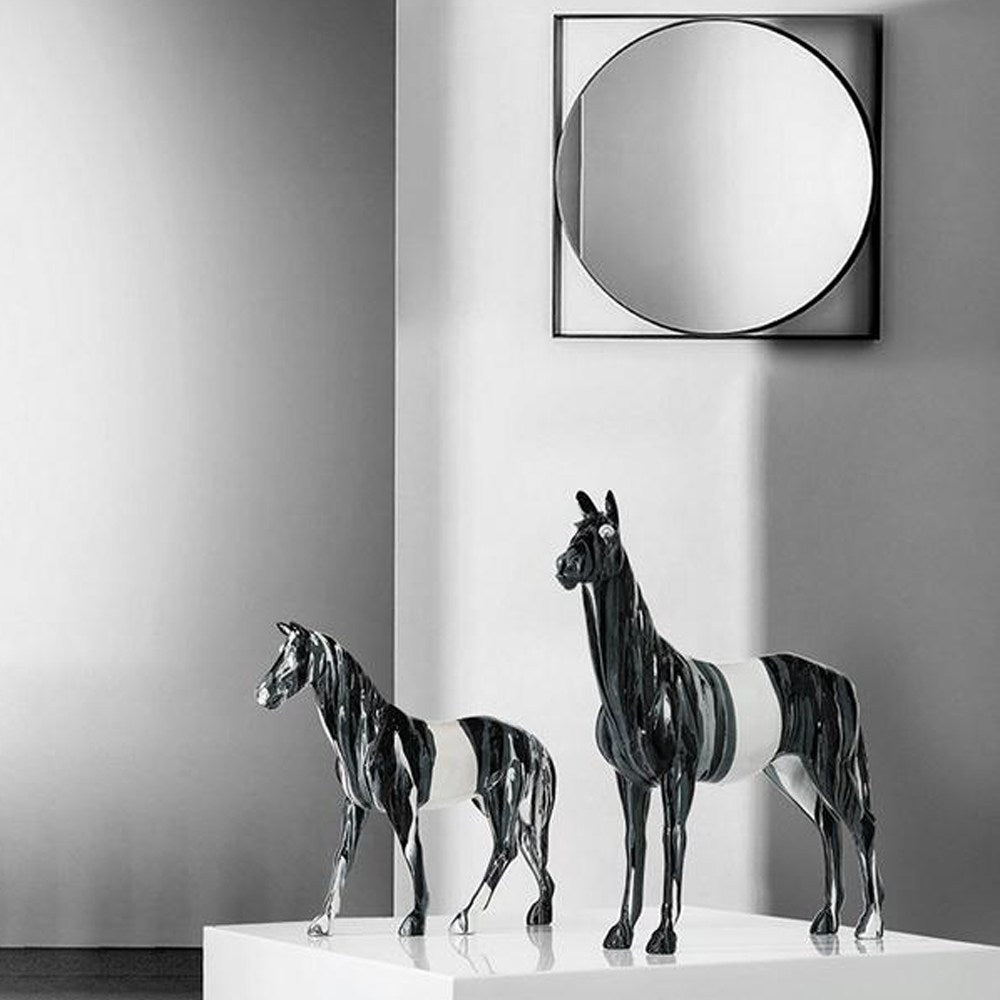 Cool Gift, Handmade Sculptures Resin Crafts, Available in Different Sizes