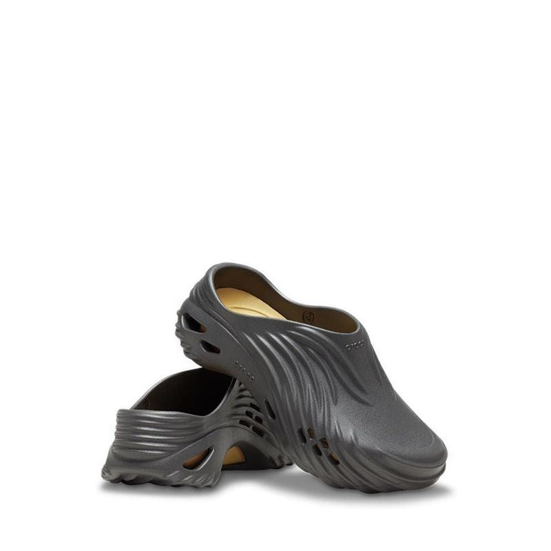 Crocs, Echo Wave Unisex - Black Sand, Available in Different Sizes