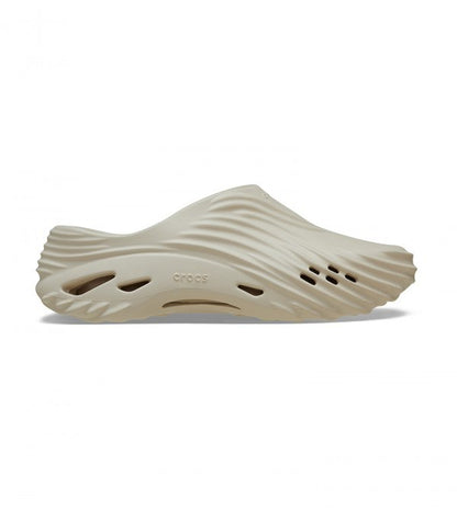 Crocs, Echo Wave Unisex - Sand, Available in Different Sizes