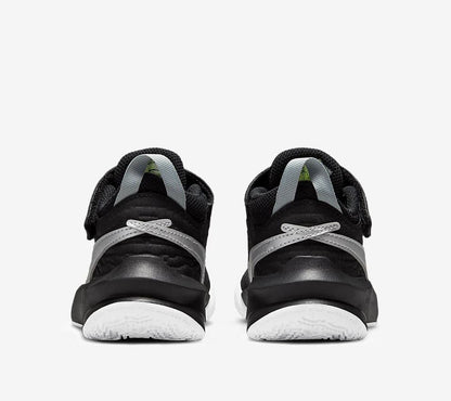 Nike, TEAM Hustle D10 Nike, kid's Basketball Shoes, Available in Different Sizes