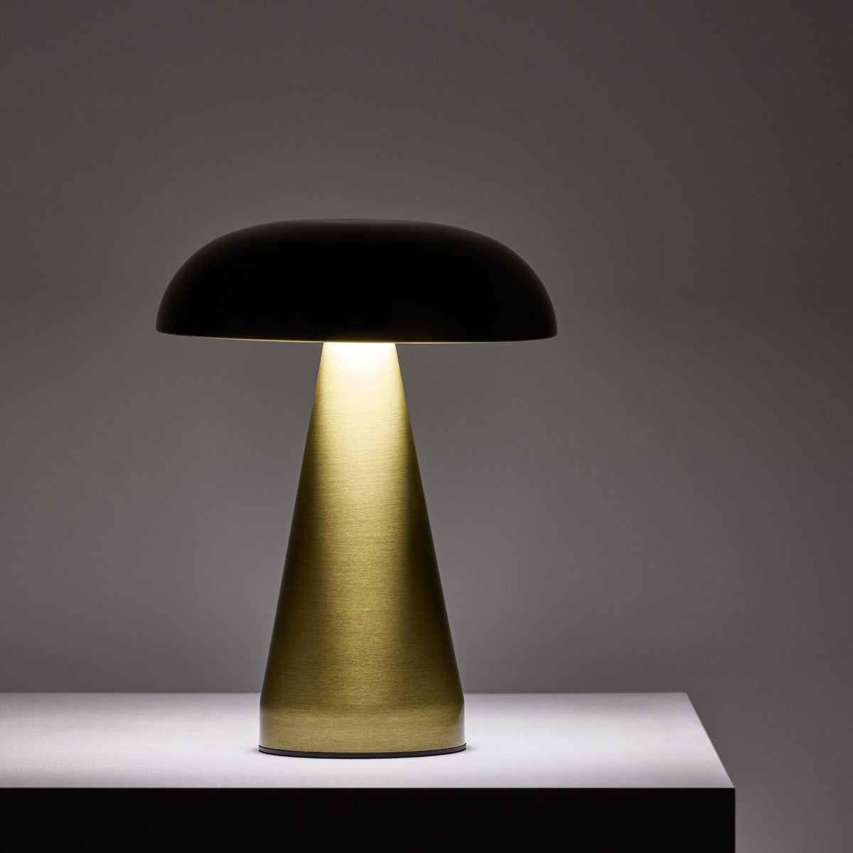 Gold Touch LED Table Lamp, Minimalist 21 cm, 3 Light Levels, SK1951421