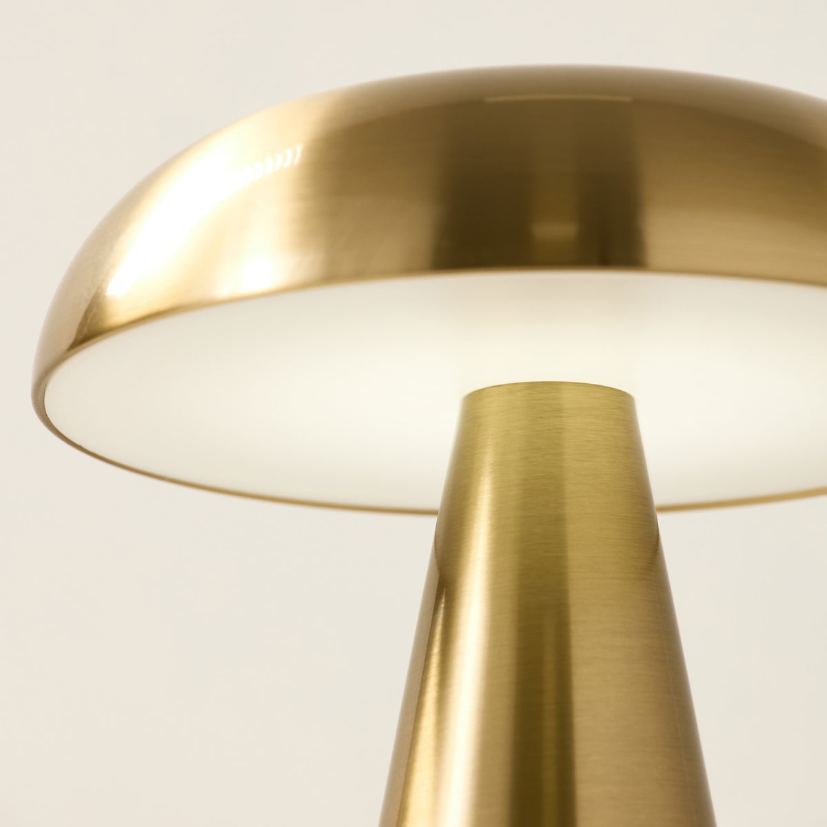 Gold Touch LED Table Lamp, Minimalist 21 cm, 3 Light Levels, SK1951421