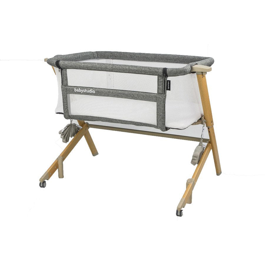 Good Babies, Roger Armstrong Baby Co-Sleeper Bassinet