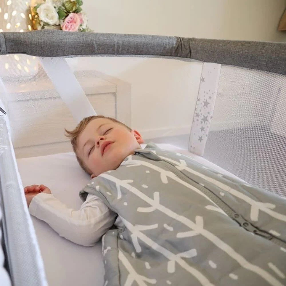 Good Babies, Roger Armstrong Baby Co-Sleeper Bassinet