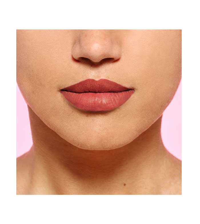 L'Oreal Paris, Infallible Matte Lasting Wear & Smudge Resistant Lip Crayon, 105 Sweet & Salty
