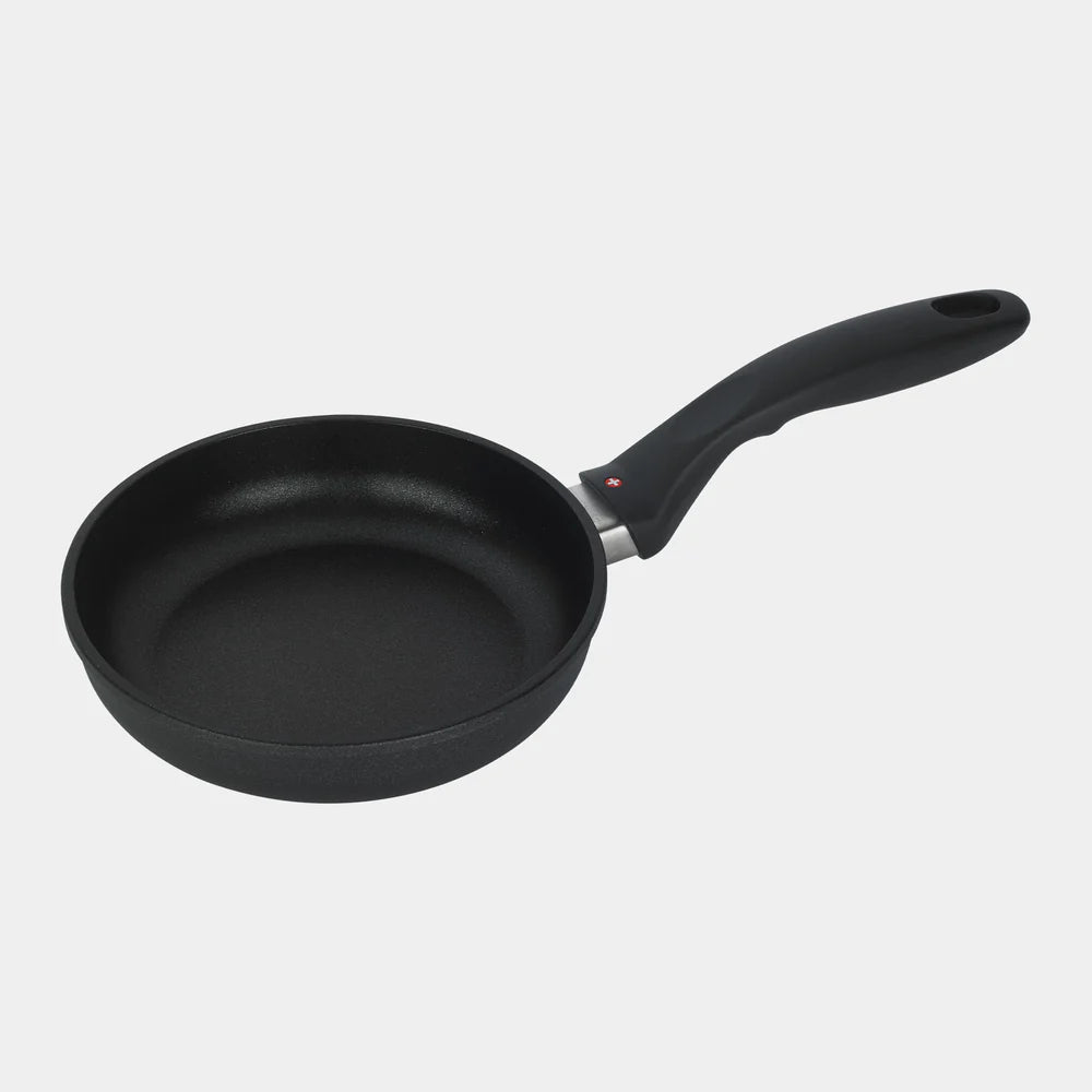 Swiss Diamond XD Fry Pan - 18cm [Try Me], XD6418T