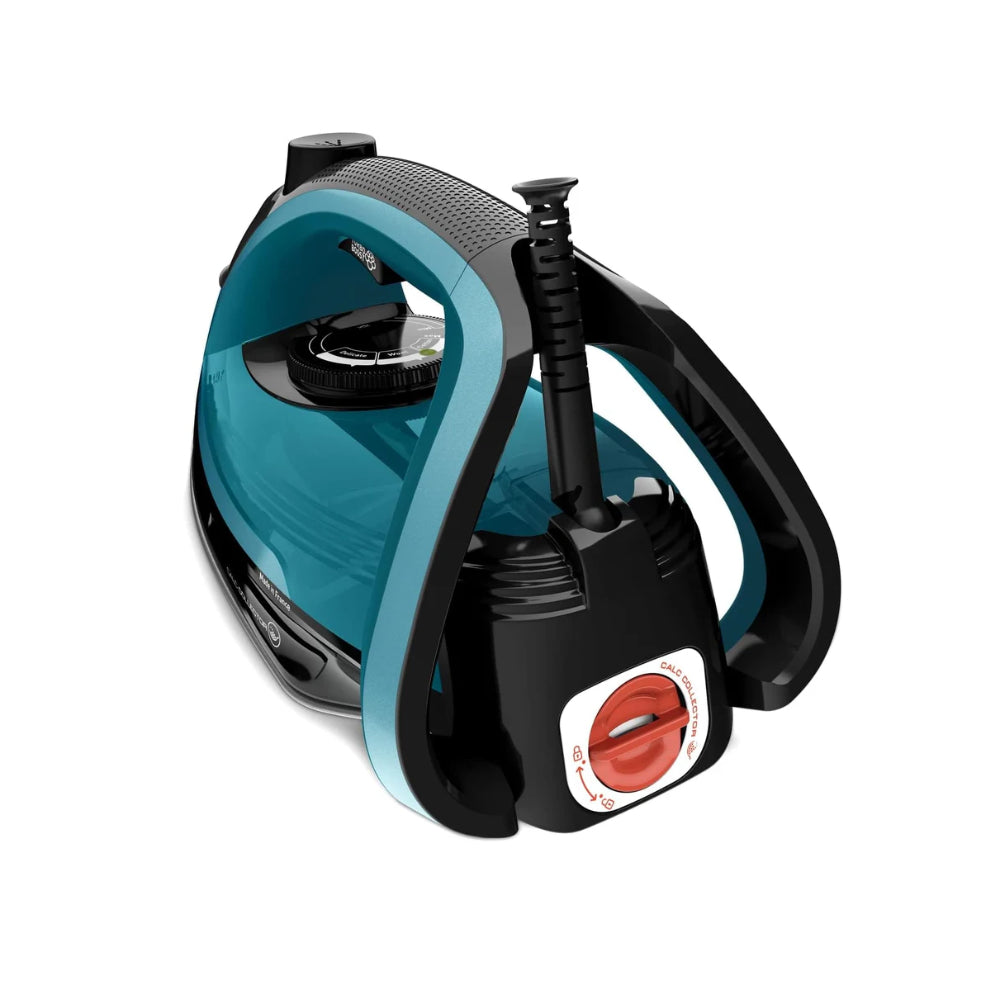 Tefal Iron Ultragliss + Black Glama 2800W 50G-Min, TEF-FV6832M0