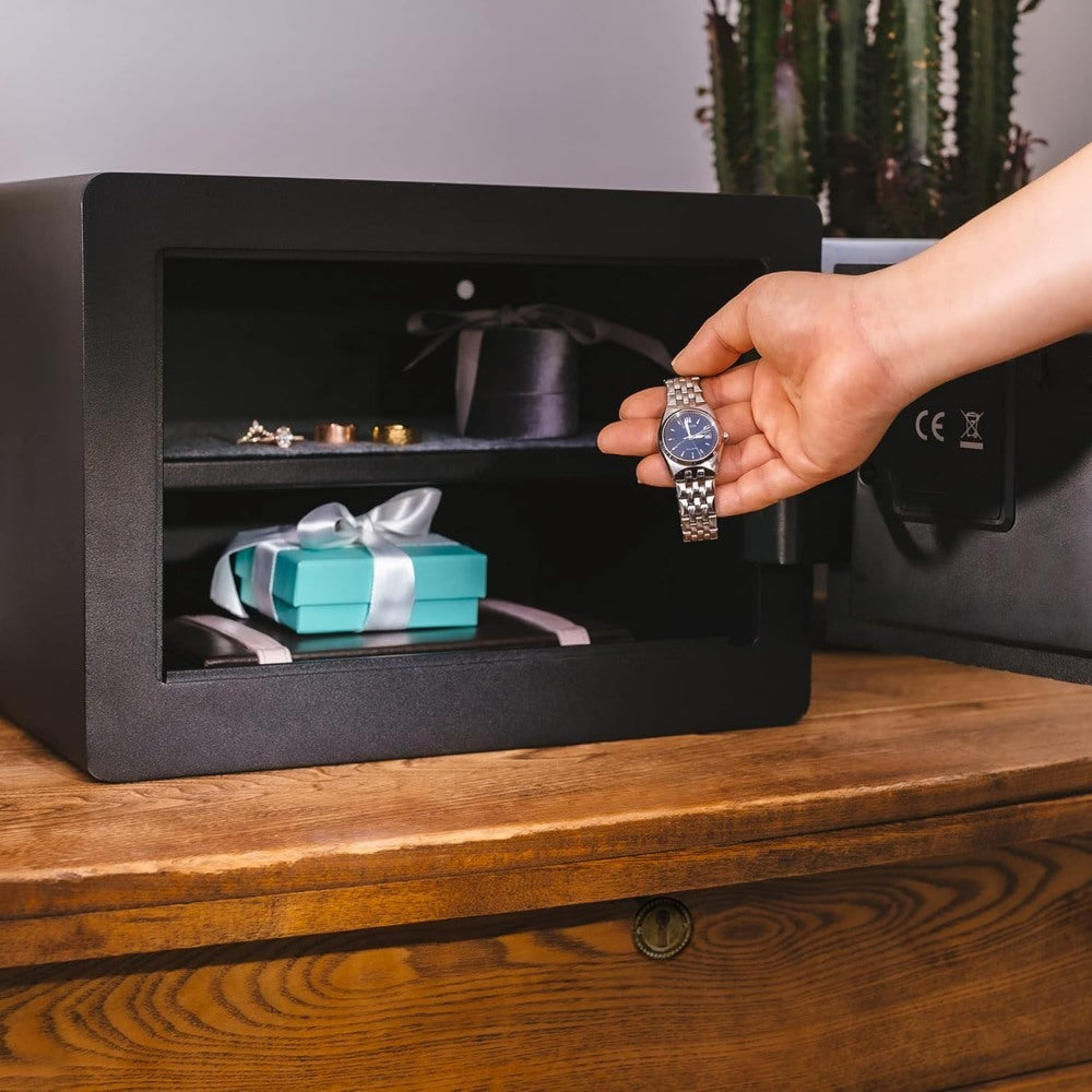 Yale, Smart Safe